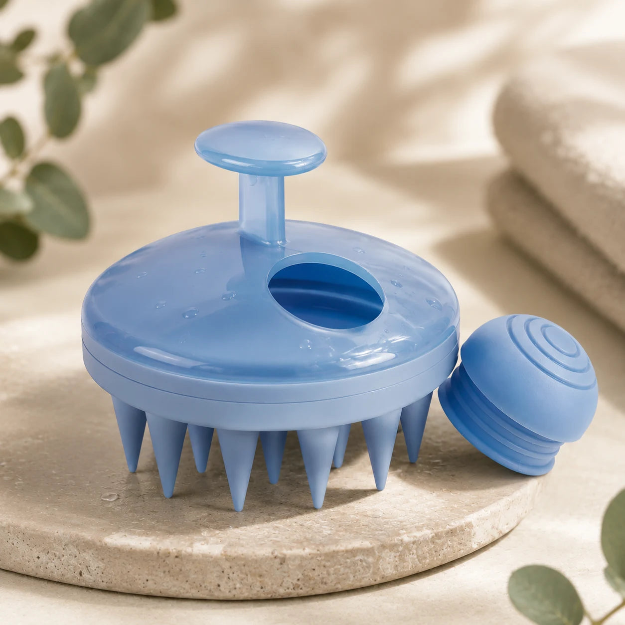Pelluce Spazzola massaggiante per cuoio capelluto con dispenser shampoo